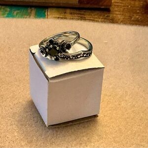 2 piece Moon and Stars stacking ring set, size 8 ring, Brand New